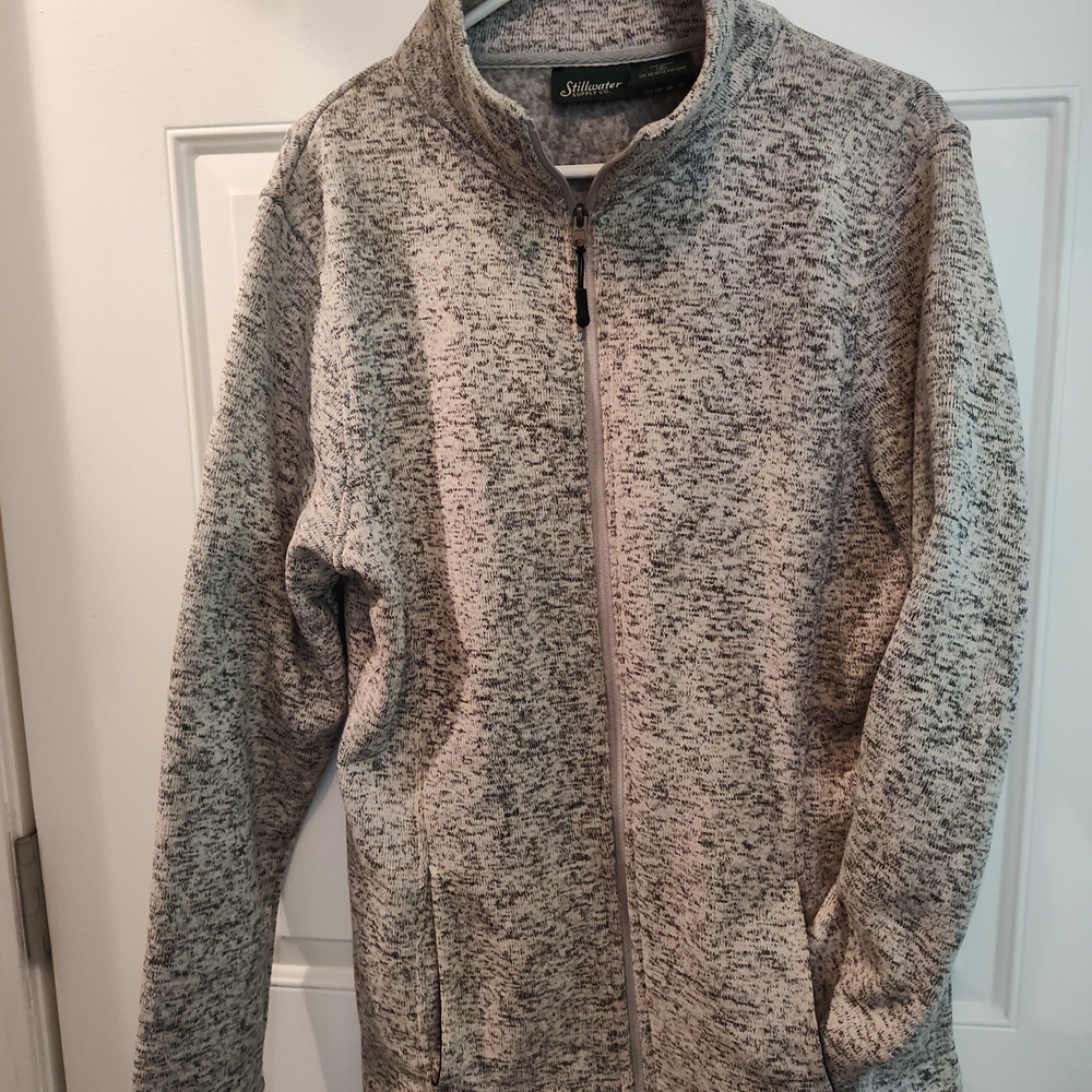 Stillwater Supply Co  Women's Gray Zip-Up Hoodie